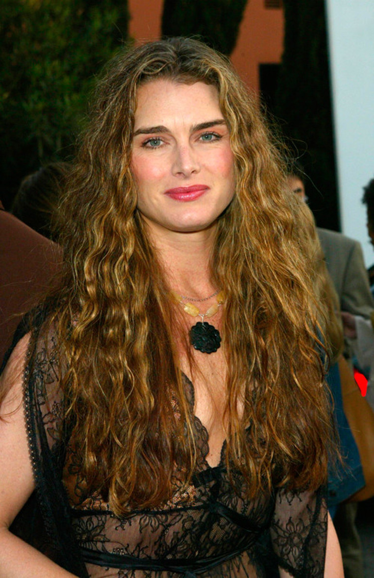 Bir kaza olmasın diye saçımı göğüslerime bantladılar