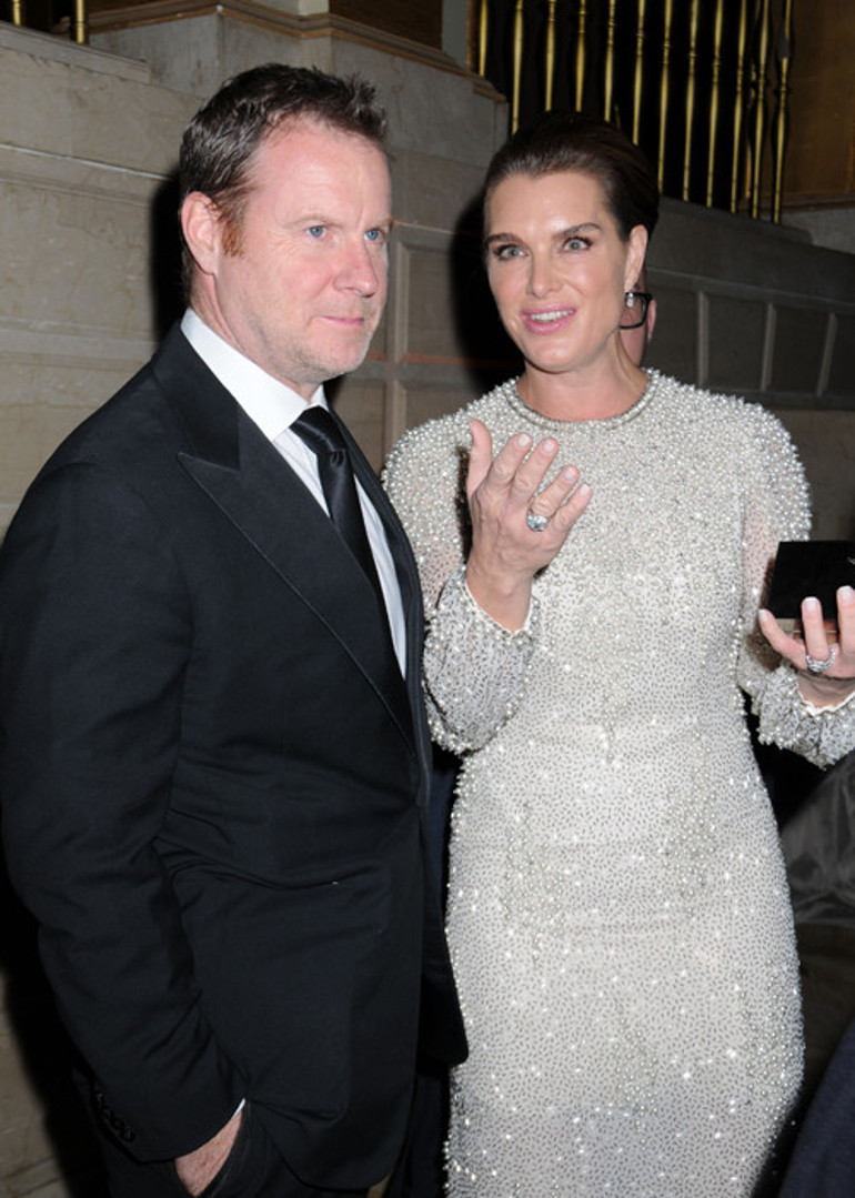 Bir kaza olmasın diye saçımı göğüslerime bantladılar