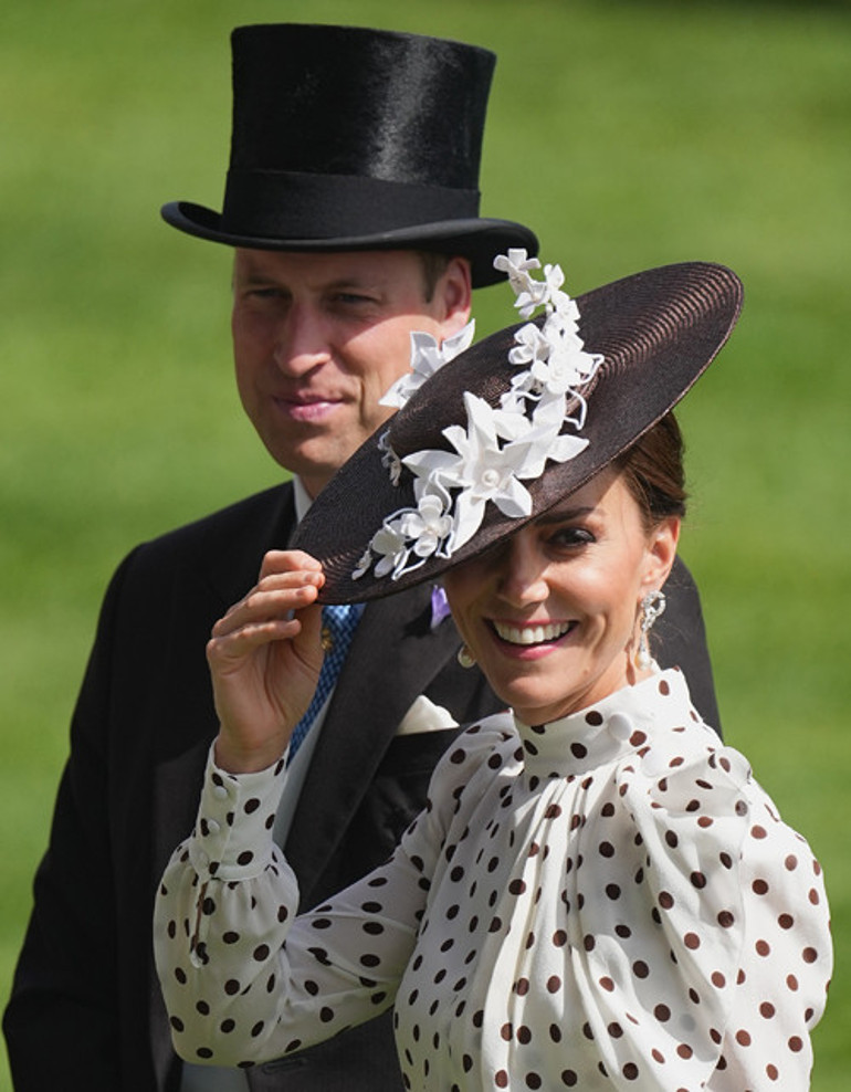 Kral Charlesın son kararı ortalığı allak bullak etti: Williamın yerine Kate