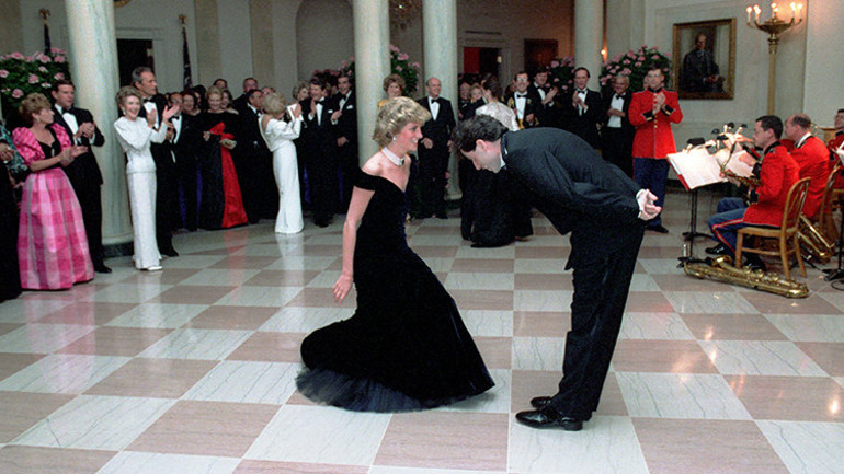 Önce oğlunu sonra eşini kaybetti… Hayatta en büyük acıları tatmıştı: John Travolta kendini sadece çocuklarına adadı