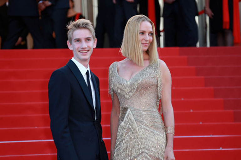 Ünlü oyuncunun çocuklarının dadısıydı, sonra onun karısı oldu