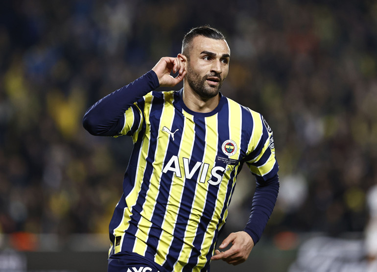 Fenerbahçe - Atakaş Hatayspor maçına Ferdi Kadıoğlu damgası Boksör gibi, 3 kişilik oynadı...