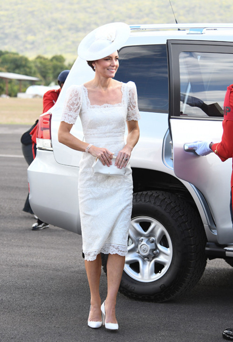 Herkes ona tutumlu diyordu: Sermayeyi elbiseye yatırdı... Eski Kate yok artık