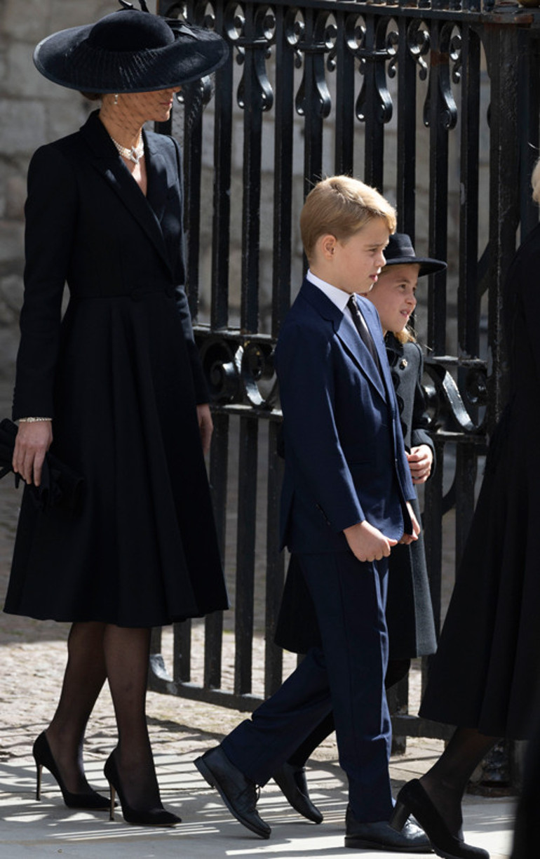 Herkes ona tutumlu diyordu: Sermayeyi elbiseye yatırdı... Eski Kate yok artık