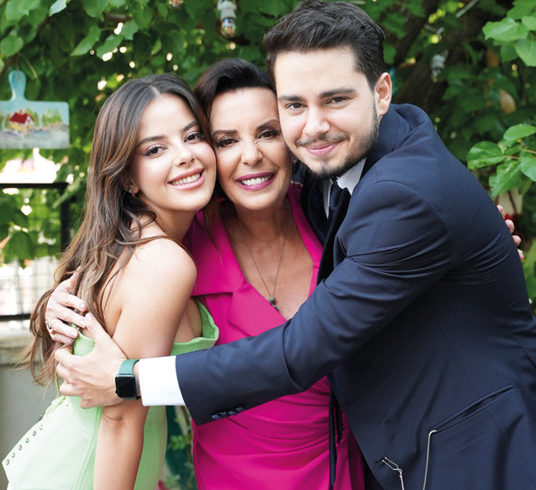 Ünlü sanatçı oğlunu evlendiriyor... Düğün tarihi belli oldu