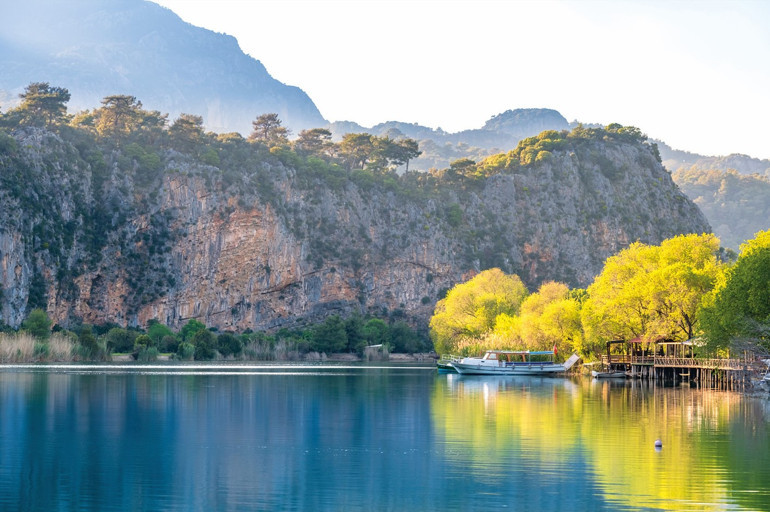 Sönmüş stratovolkan