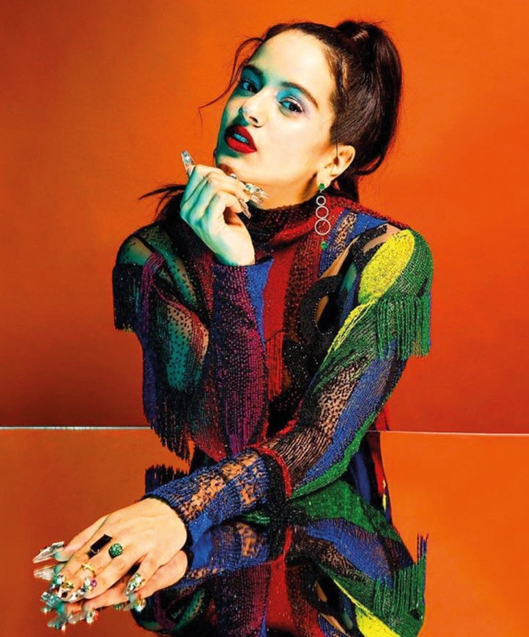 Yeni yıla saatler kaldı. TikTok, TikTok, TikTok... Patlat bir şarkı Çal bu gece...