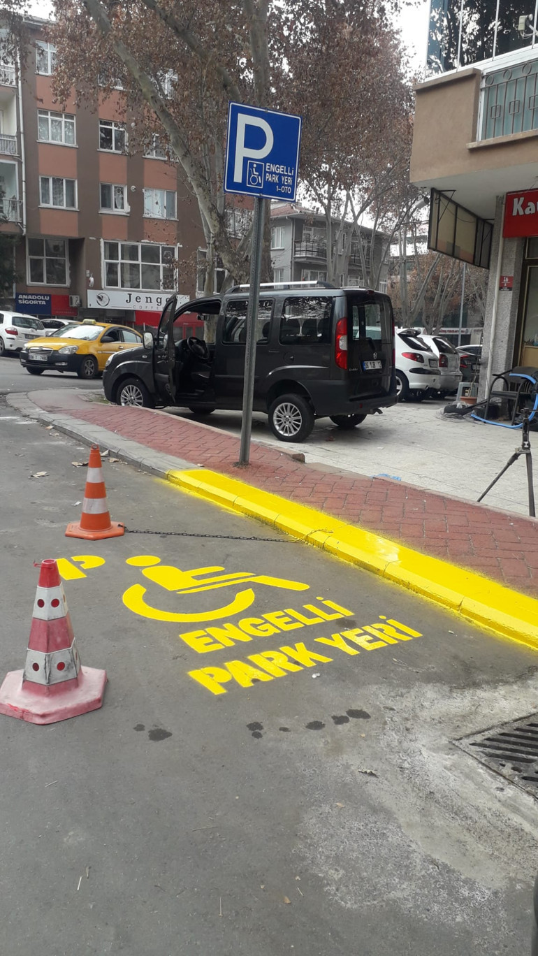 Köpeklerinin dışkılarını sokakta bırakanlar...