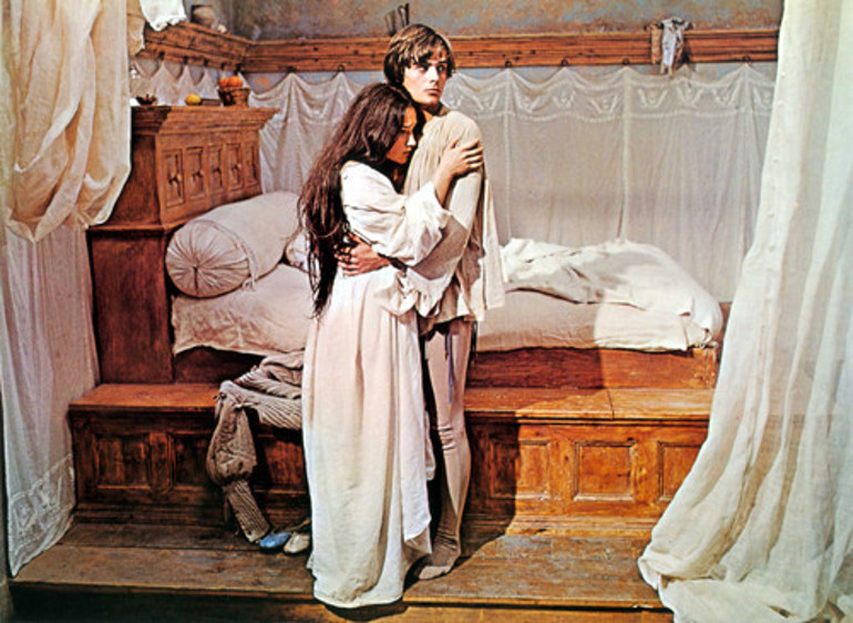 Yıllar sonra gelen taciz davası: Çıplak sahne yok diye kandırdılar...