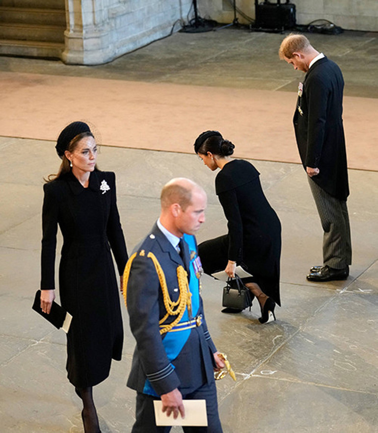 Haber duyuldu, yer yerinden oynadı Prens Harry’nin kitabının ilk bombası patladı: Ağabeyim William beni dövdü