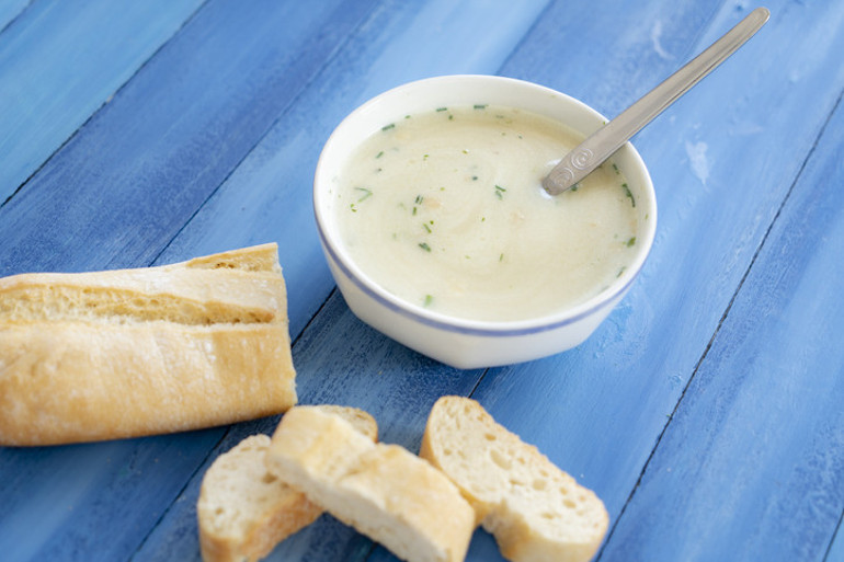 Gripte, nezlede çorba ne kadar faydalı Tavuk suyunun sırrı ne Hasta çorbası nasıl olmalı Hepsini uzmanlara sorduk...