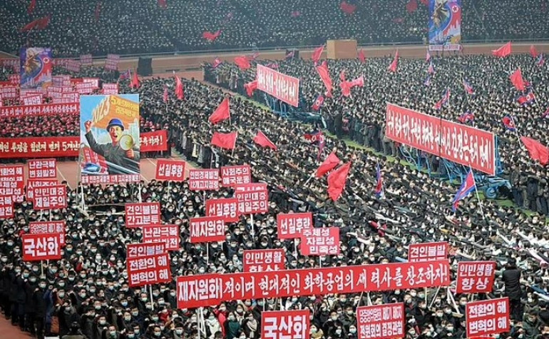 Fazla dizi izliyor gibi göründükleri için okuldan kovuldular, madende çalışmak zorunda kaldılar