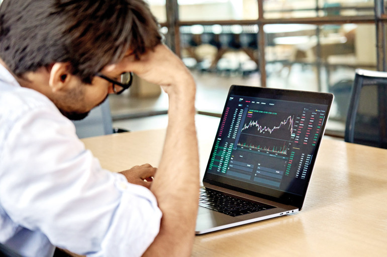 Borsanın altın kuralı: Panikleyen kaybeder