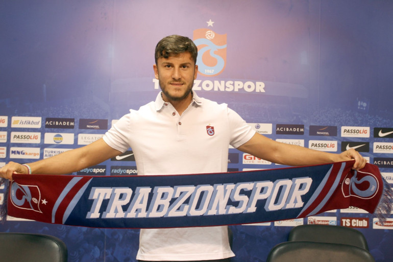Sefa Yılmazdan flaş transfer açıklaması: Beşiktaşa gitmek üzereyken Trabzonspora imza attım Bayern Münihin kapısından dönüşü ve dahası...