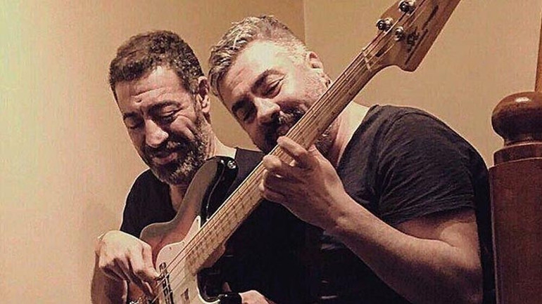 Müzisyen Hakan Yelbiz trafik kazasında yaşamını yitirdi