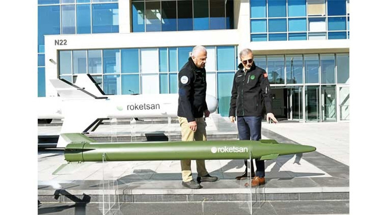 Milli muharip uçağı... Hangarda tutmakta zorlanıyoruz
