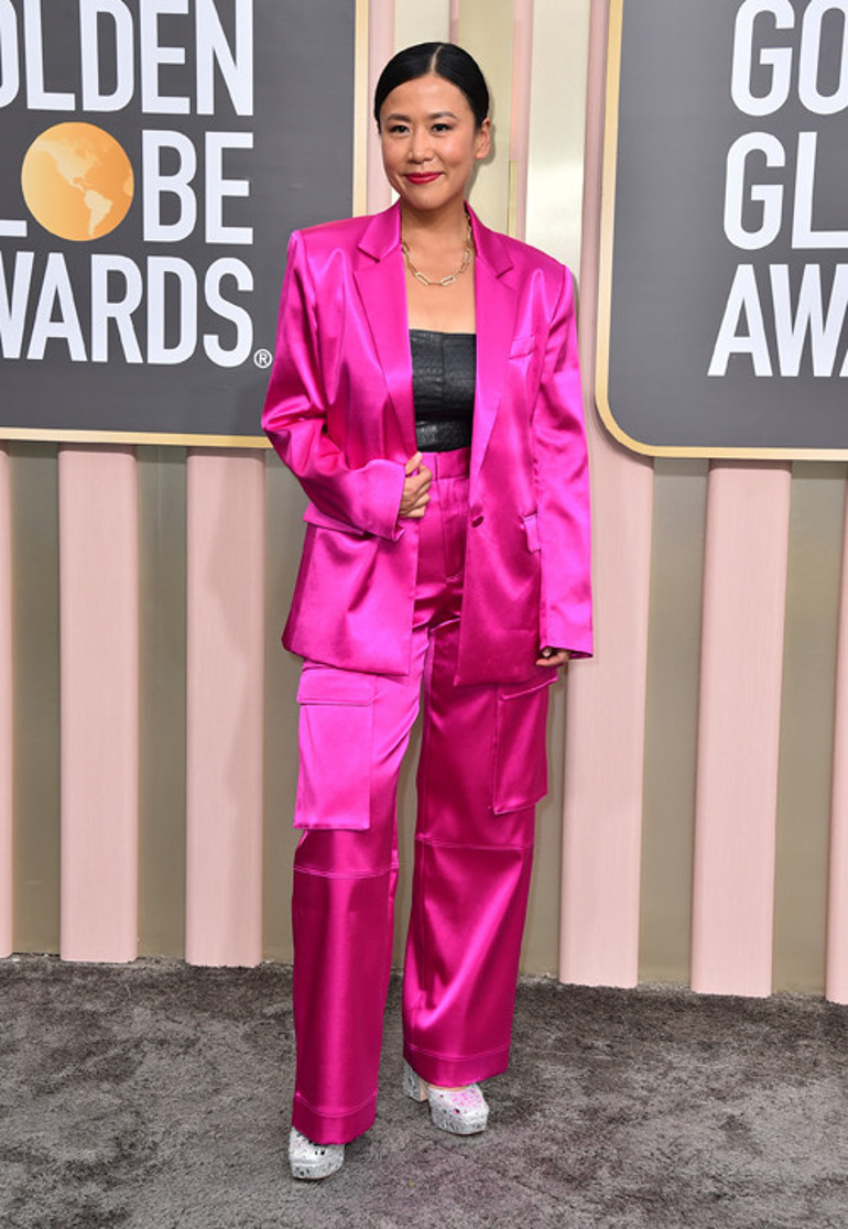 Pembe... Gönlümüz sende Bu tercihiyle gecenin en parlak yıldızı oldu