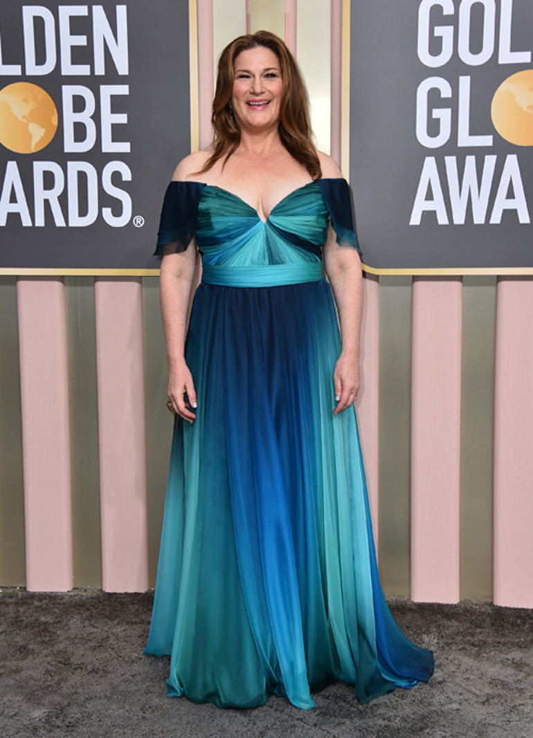 Pembe... Gönlümüz sende Bu tercihiyle gecenin en parlak yıldızı oldu