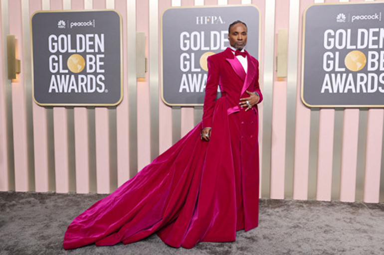 Pembe... Gönlümüz sende Bu tercihiyle gecenin en parlak yıldızı oldu