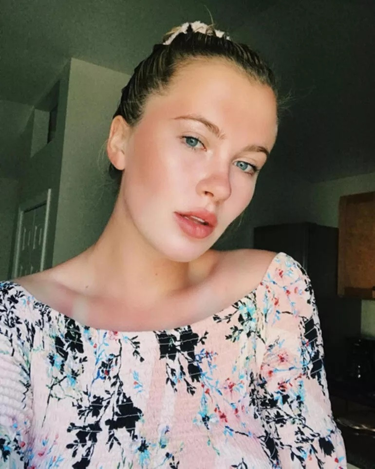 Yılı bebek müjdesiyle kapatmıştı... Instagram paylaşımı herkesi kahkahaya boğdu: Karnım büyümedi, bu bebek içimde kayboldu galiba