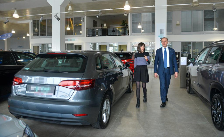 Ankara’da otomotiv müşterisi bilinçli