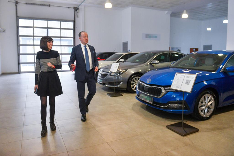 Ankara’da otomotiv müşterisi bilinçli