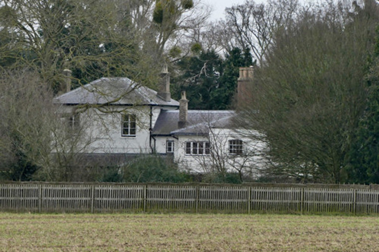 Katein evini görünce Meghanın ağzı açık kaldı