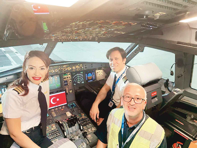 Kuveyt’in ilk kadın pilotu Elif Kaptan