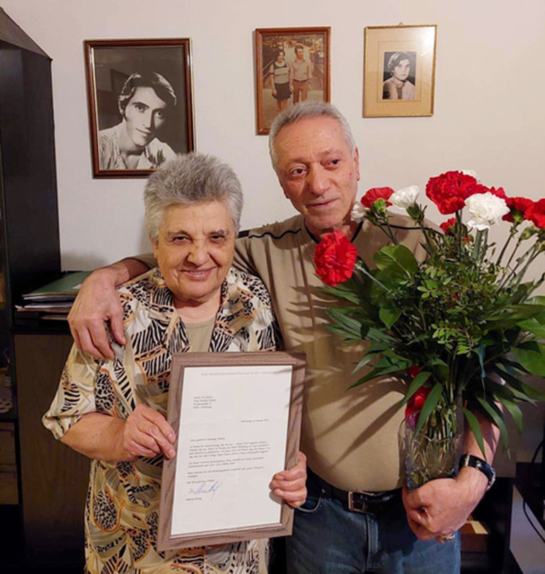 König’den, Sabsız Ailesi’ne 60. evlilik yıl dönümü kutlaması