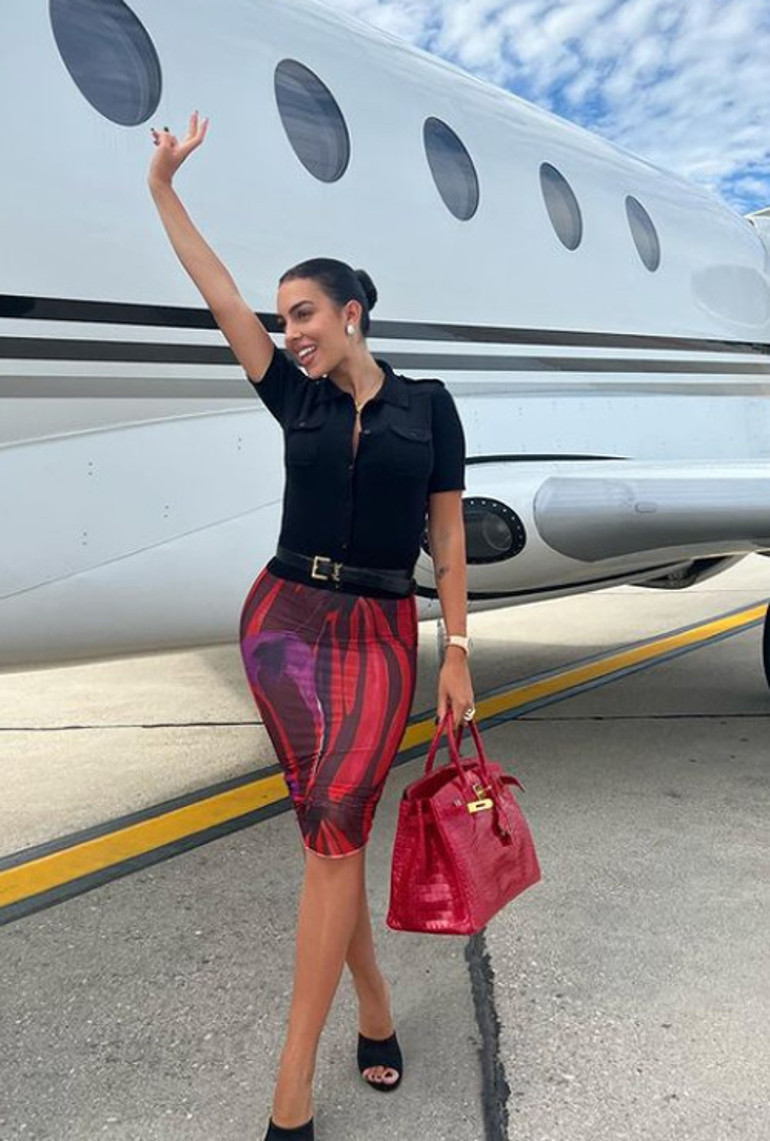 Sevgili seçimi hayatını değiştirdi...  Aşk piyangosunda büyük ikramiye kazandı