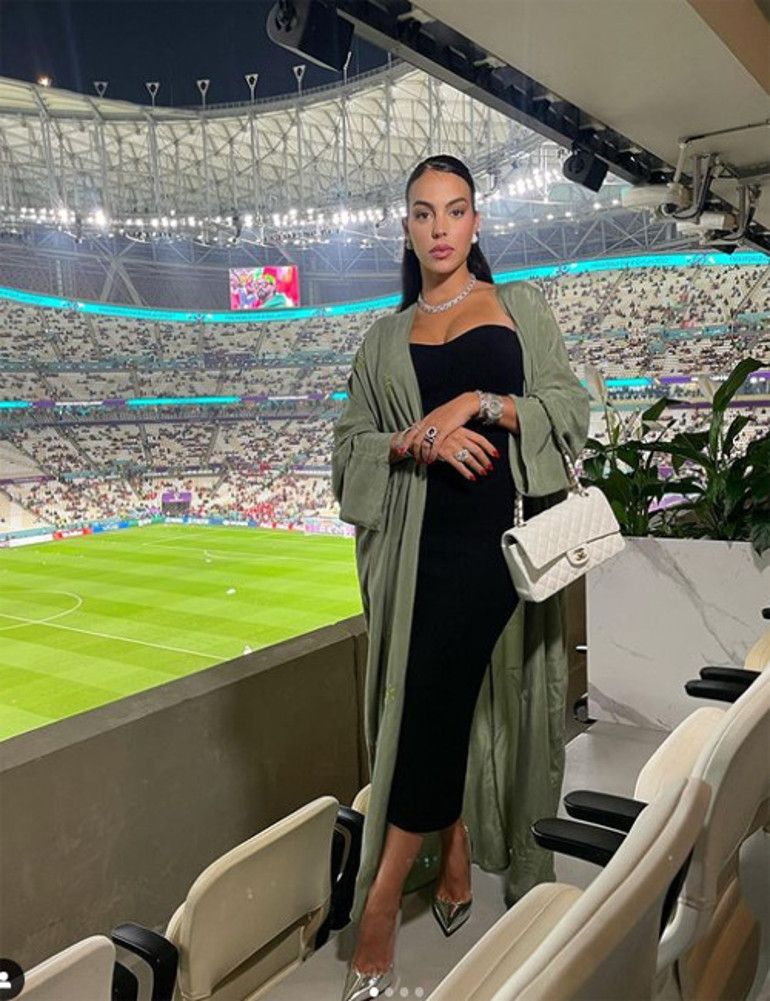 Sevgili seçimi hayatını değiştirdi...  Aşk piyangosunda büyük ikramiye kazandı