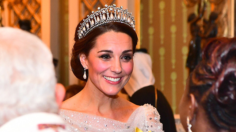 Kraliyet ailesinde gelin - kaynana çekişmesi: Konsort Kraliçe Camilla Kate Middleton’ın ailesine hizmetçi muamelesi yapmış