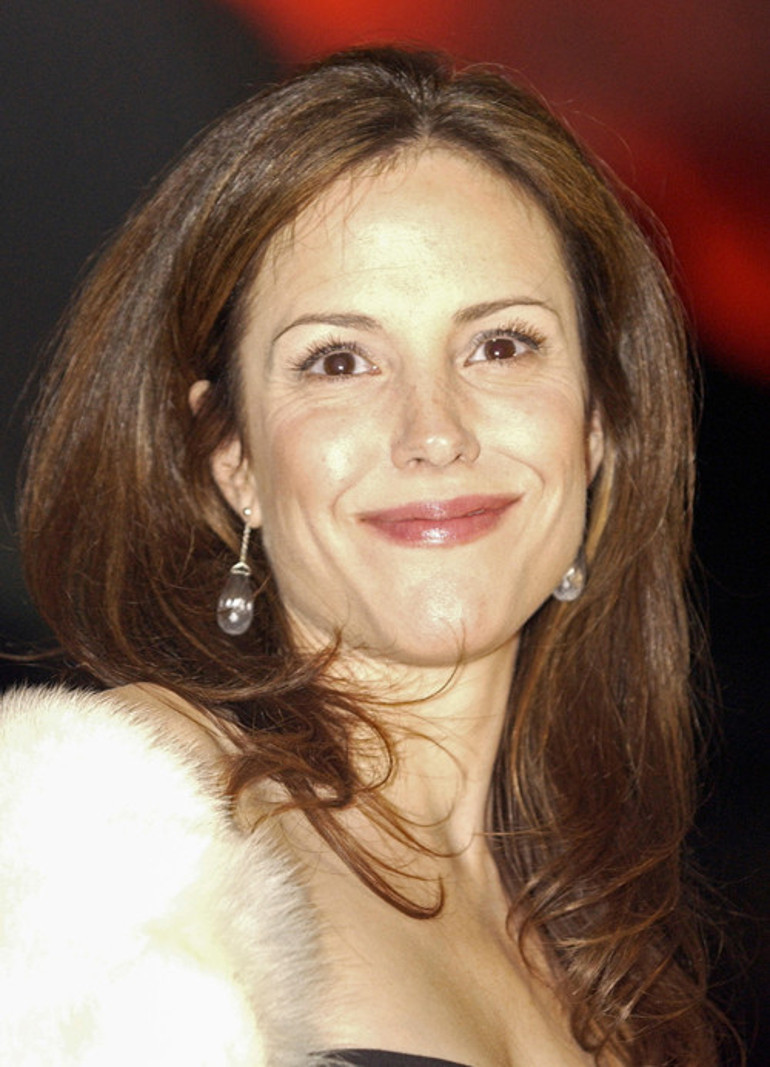 Çıplak sahnede oynamak istemiyorum dedim, merhamet etmediler... Acemiliğimden faydalandılar