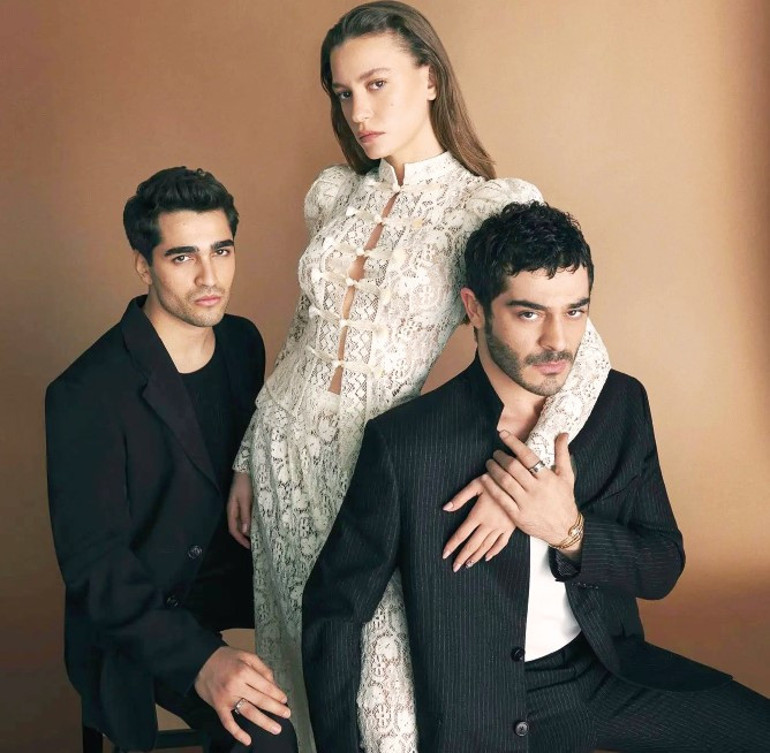 Mert Yazıcıoğlu ile Afra Saraçoğlunun ayrılık nedeni Mert Ramazan Demir mi