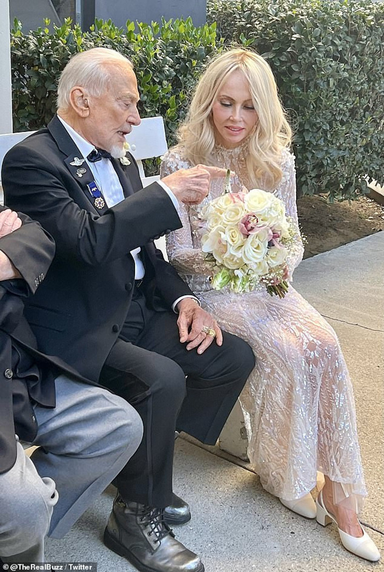 93. doğum gününde evlendi, haberi sosyal medyadan duyurdu: Ergenler gibi heyecanlıyız