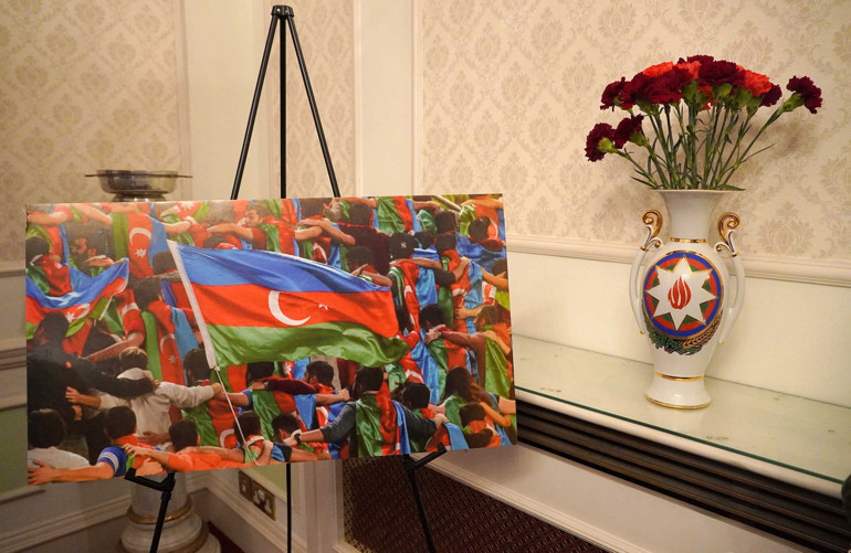 Londra’da ‘20 Ocak Katliamı’ şehitleri anıldı