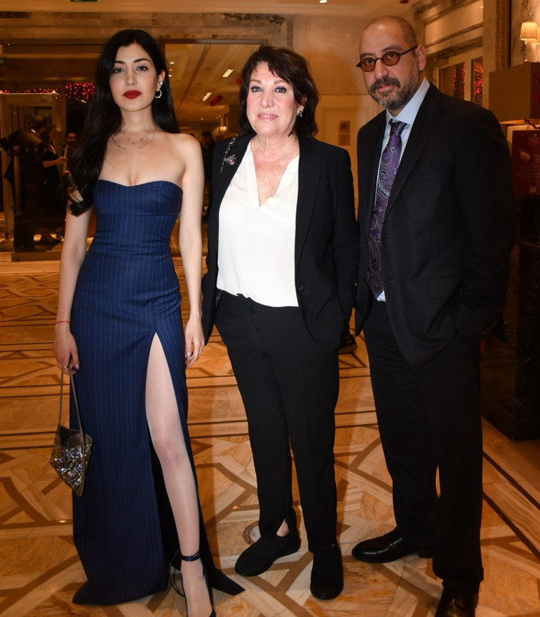 Savaş Zafer ile Melis Ketenci evlendi Düğüne ünlü isimler akın etti...