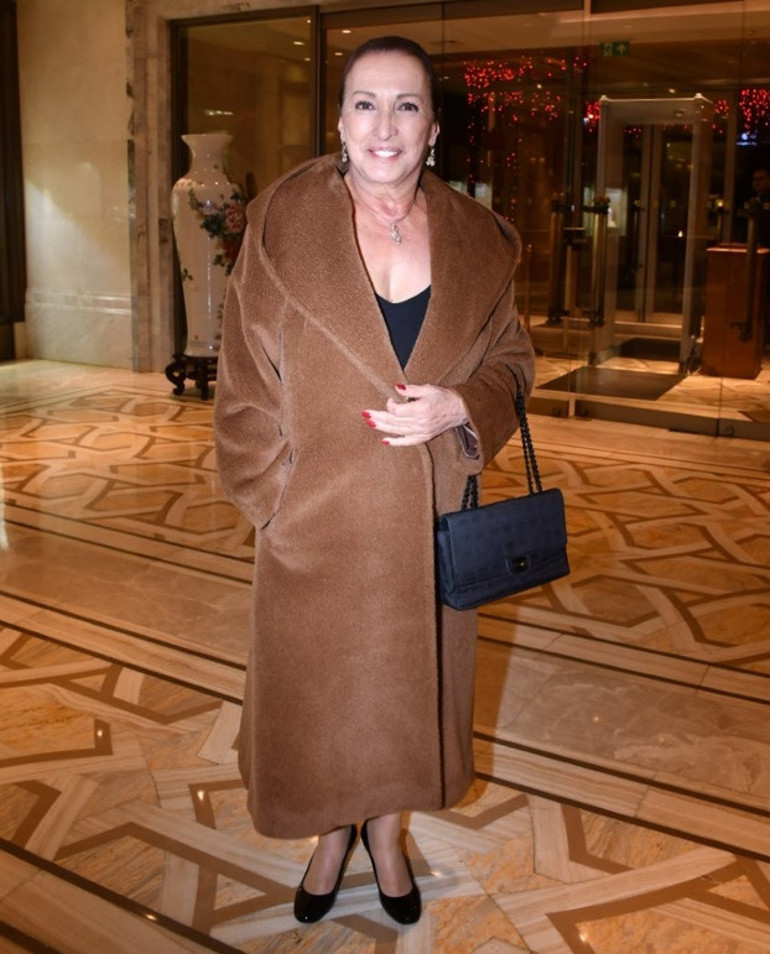 Savaş Zafer ile Melis Ketenci evlendi Düğüne ünlü isimler akın etti...