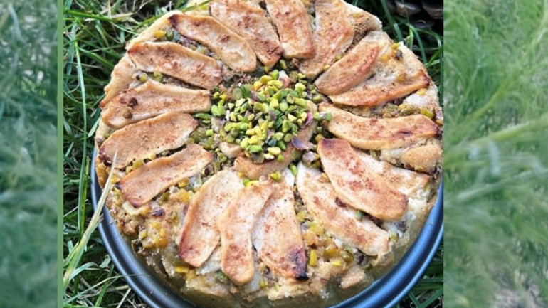 Tahin bu kez pekmezle değil elmayla buluşuyor: Tahin ezmeli elmalı tart