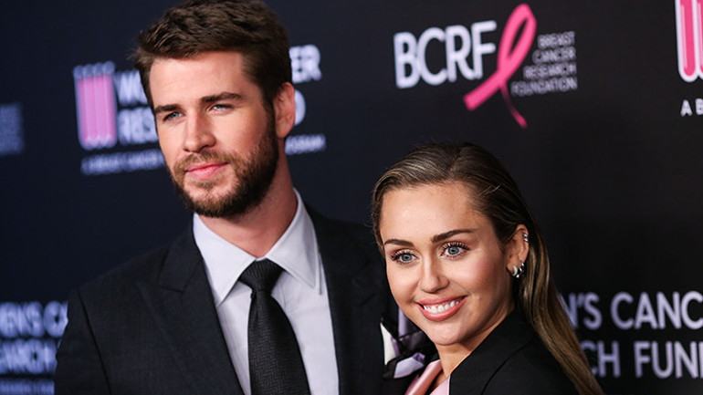 Giydiği elbiseyle Hollywood yıldızına mesaj mı verdi Rol arkadaşıyken yakınlaşmışlardı: Kameralar kapalıyken onu öptüm