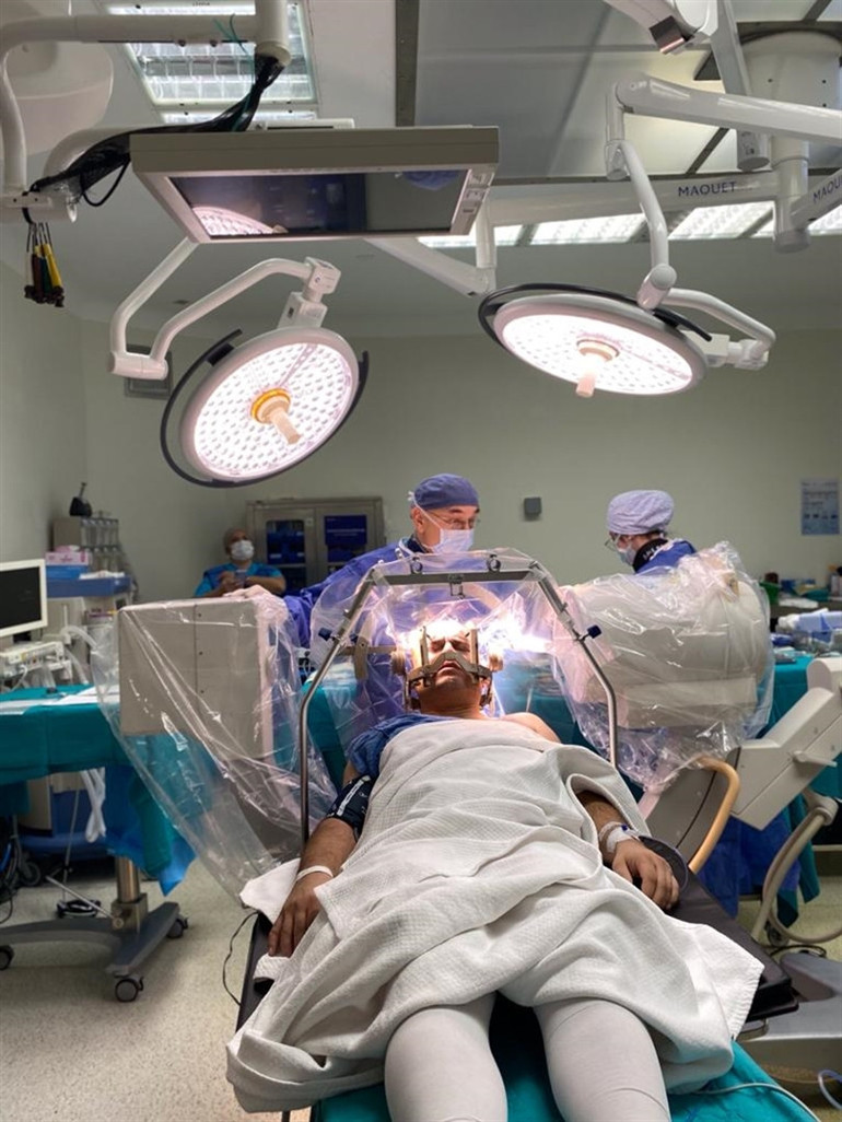 12 yaşında Parkinsona yakalandı Kâbusu 21 yıl sonra böyle son buldu