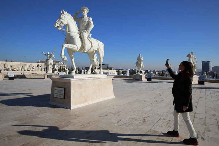 Tarih seni çağırıyor