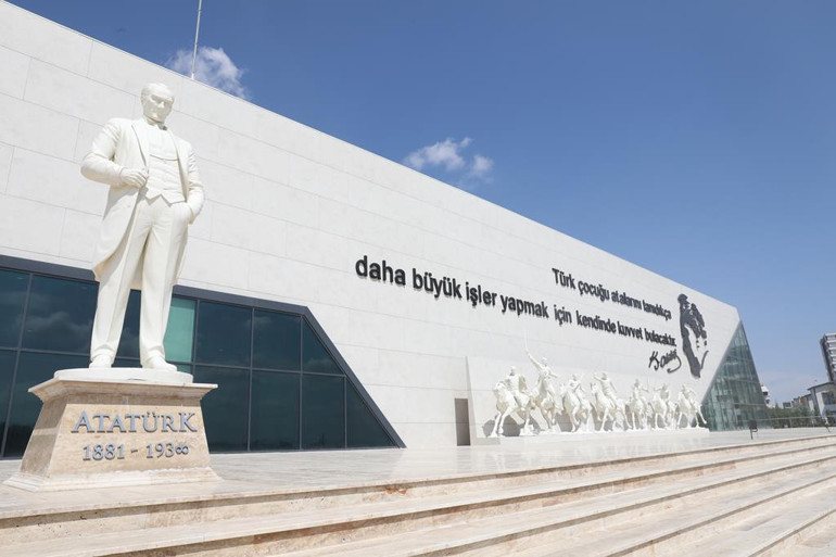 Tarih seni çağırıyor