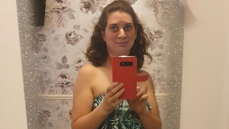 2.5 yıl takip etti sonra internet sitesinden katil sipariş etti Akılalmaz bir stalker hikayesi....