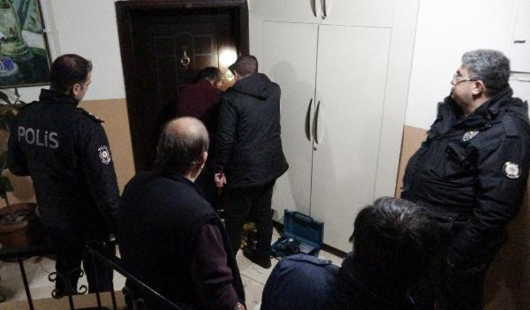 3 gündür uyuyan kadını polis uyandırdı: Kapı çilingirle açıldı