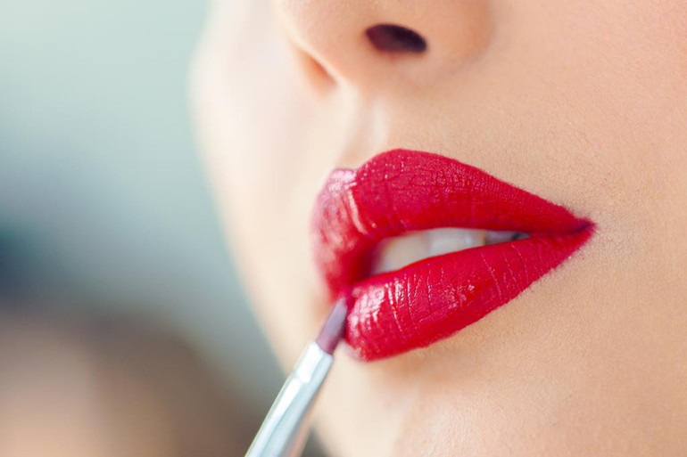 Makyaj ürünleriyle gelen tehlikeler