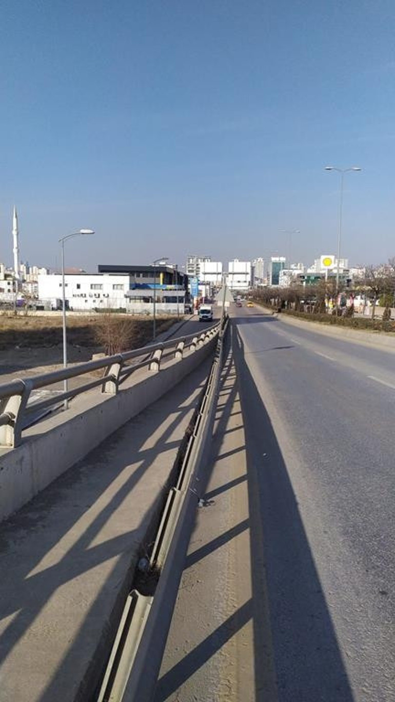 Tarihi evler artık bir bir dökülüyor