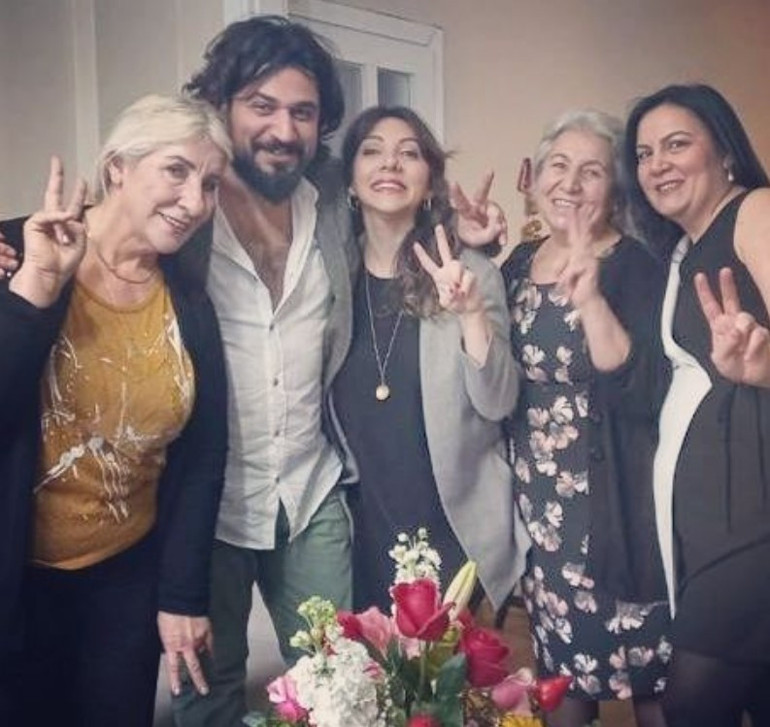 Evlilik yolunda ilk adım atıldı... Nişanlandılar