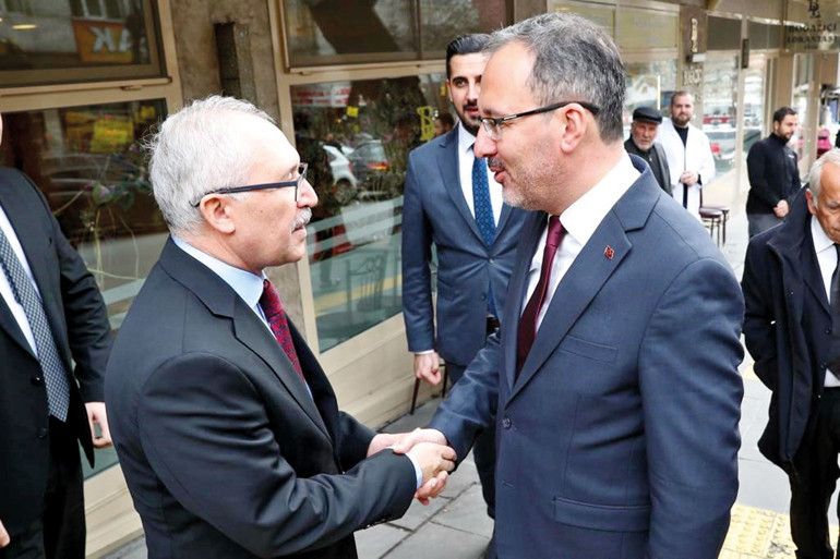 Hani yalandı Meral Hanım