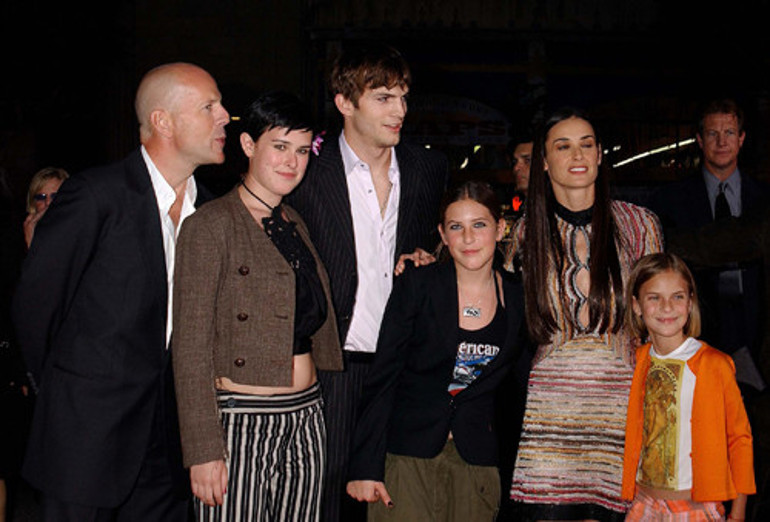 Evliliği şoke etmişti: Bir anda üç kız çocuğunun üvey babası oldum